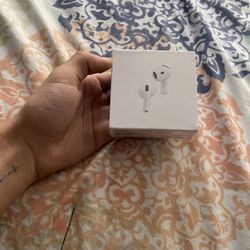 AirPod 4 