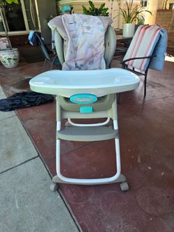 Ingenuity Baby High Chair with Tray