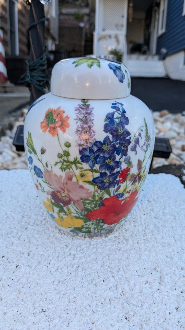 Chinese Small Vase
