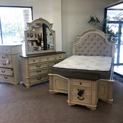 Six piece queen bedroom set