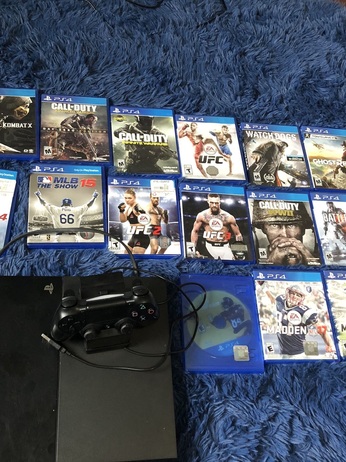 PS4 Bundle With 32” Smart Tv