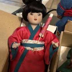 Danbury Mint  Collector Dolls Excellent Con . in box