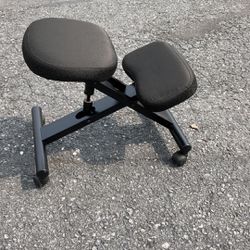 Good condition rolling chair