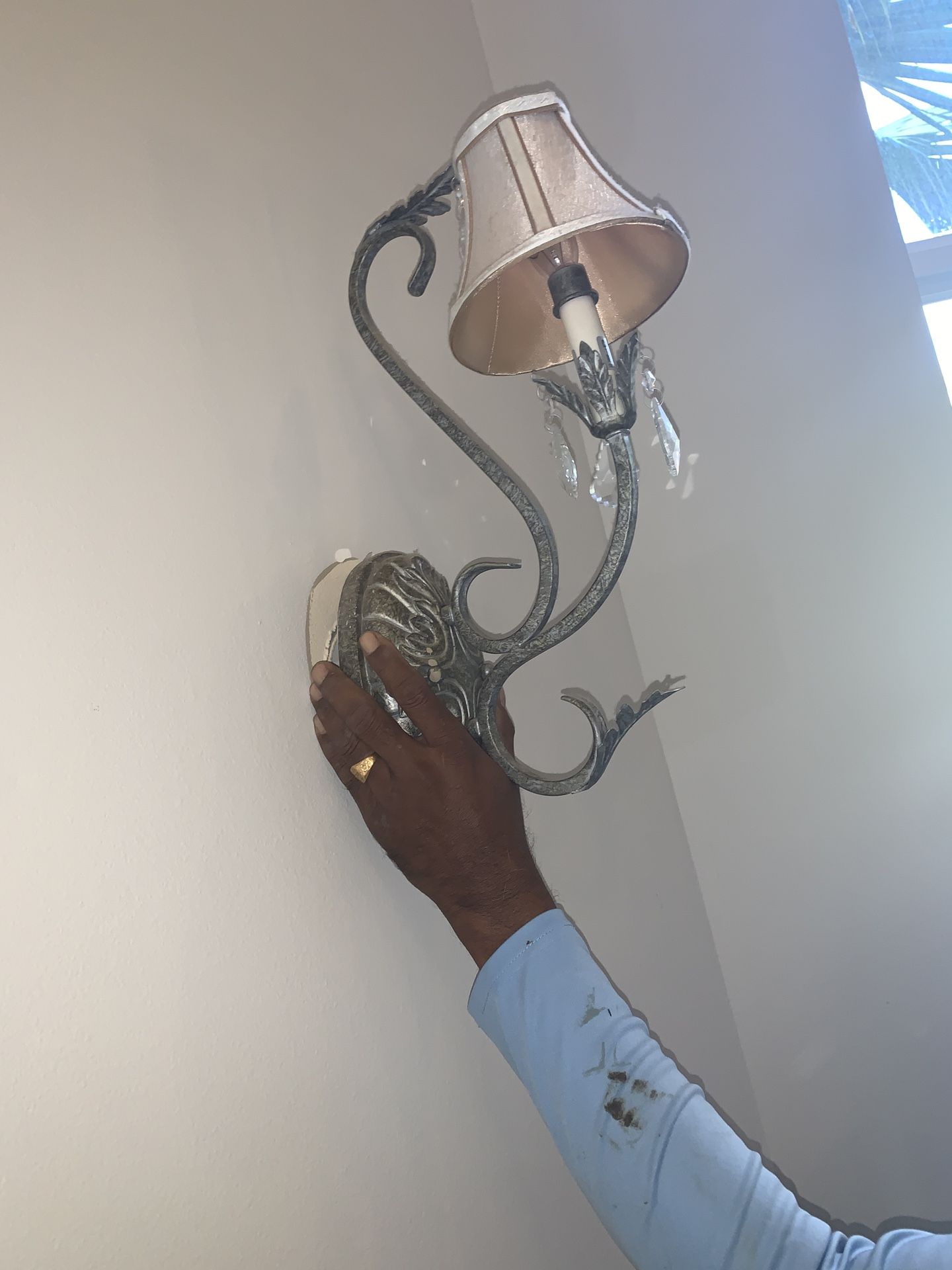 Light fixture