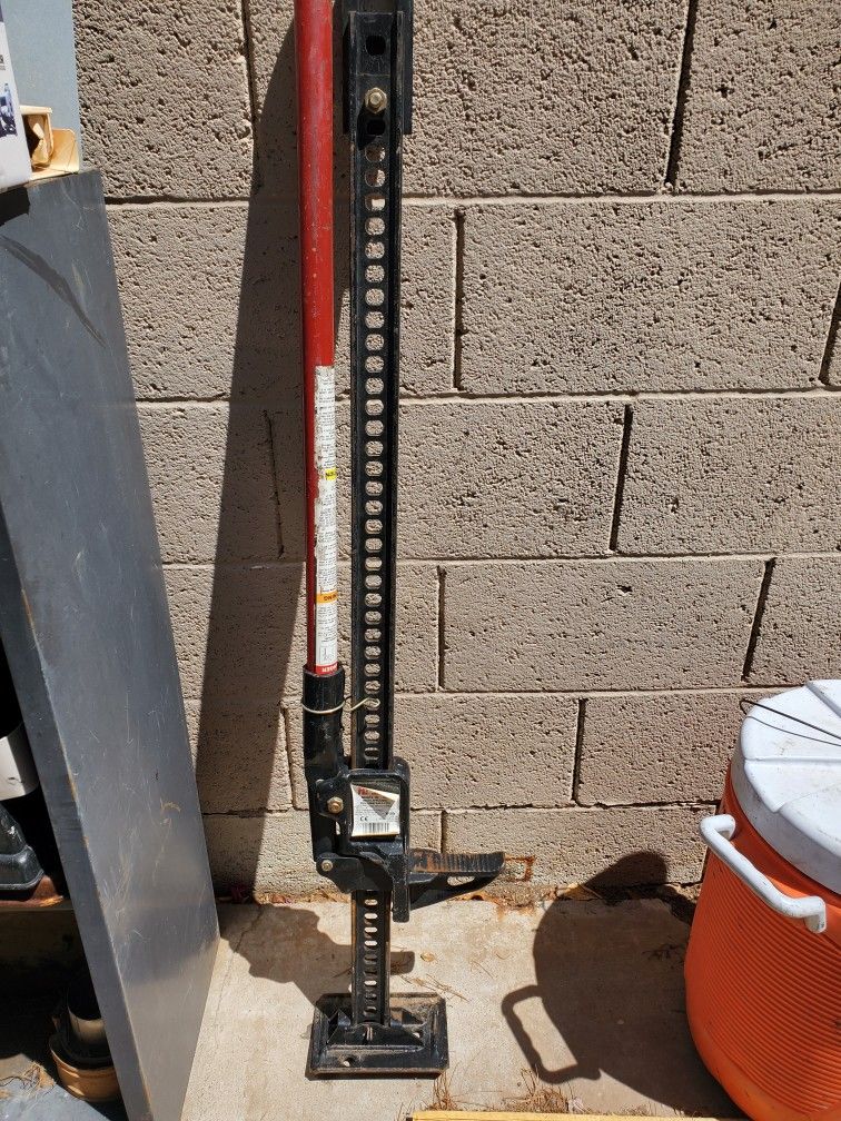Hi-Lift HL-484PC Cast Iron & Steel Hi-Lift Jack 48" Height