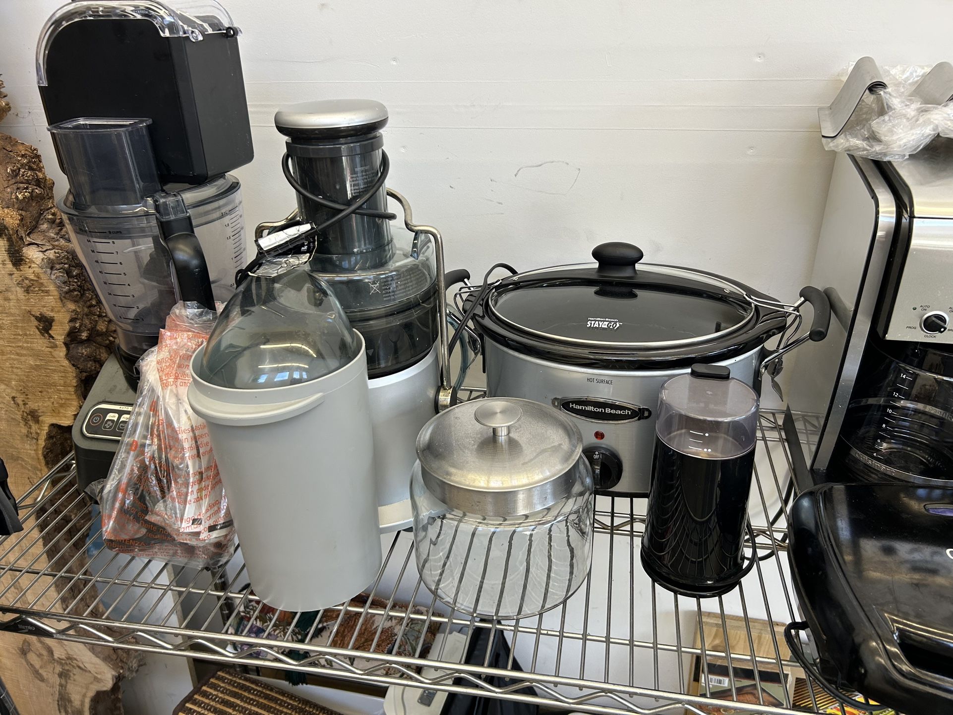 Moving Sale Today In Burien!! Start From $1