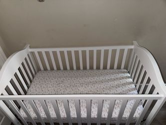 White crib