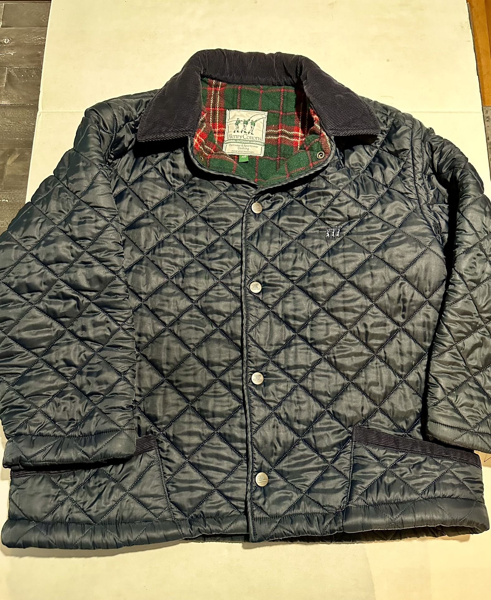 Henry Cotton’s Puffer Jacket Size 46 Excellent Condition