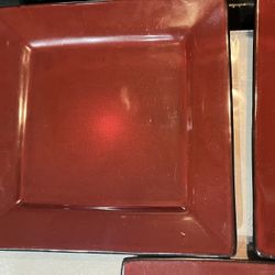 Gibson Elite Kiesling Square Plates Set – Red/Black (Gently Used) 