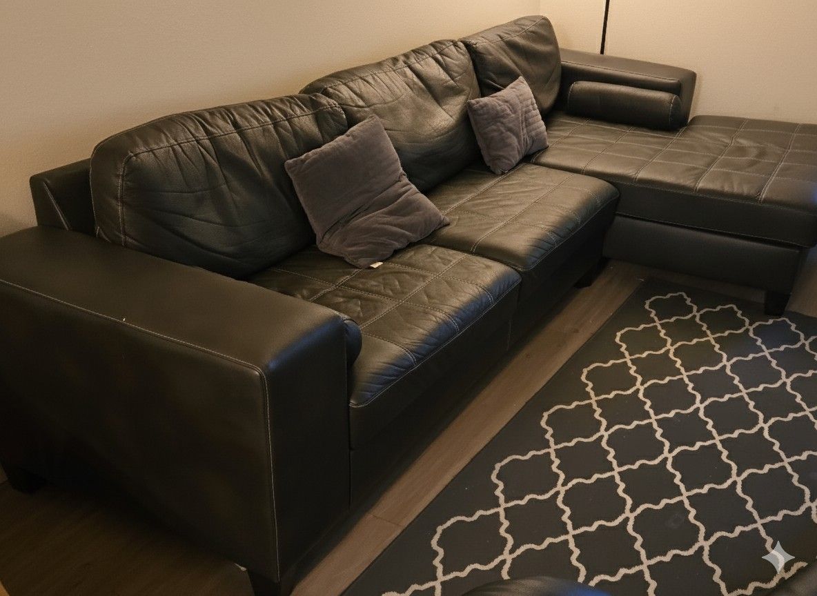 Extra Long Black Leather Sectional Sofa & Ottoman - 132" Wide! (Obo!!)