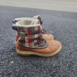 Sorel Duck Boots Womens 7 Plaid Sherpa Lined Waterproof Winter Boots