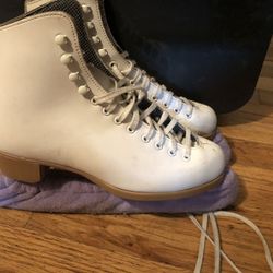 Great Reidell skates size 6