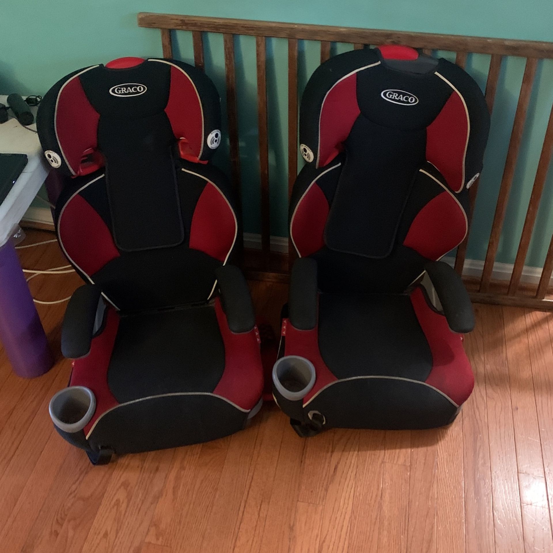 Two Car Seat 25 Each. 