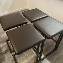 4 Bar/ Counter Stool