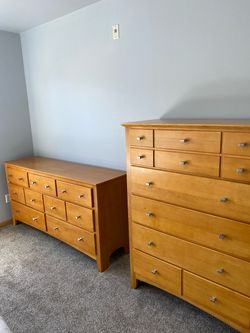 Solid wood dresser set