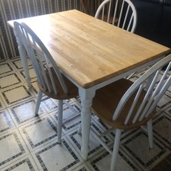 Small Kitchen Table With 3 Chairs