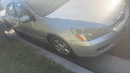 2006 Honda Accord for parts