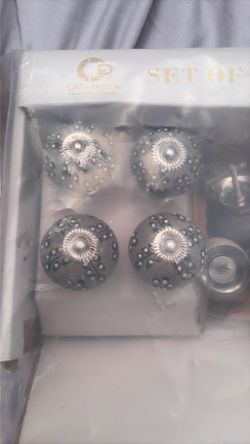 Cabinet Knobs