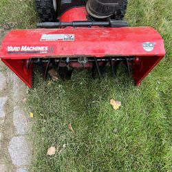 Yard Machine  Clear 30” Path 