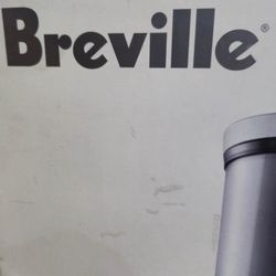 Brand New In Box Breville Juicer