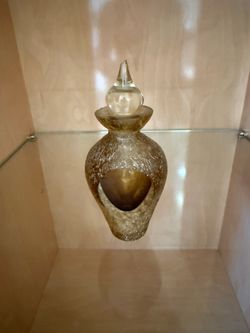 Glass perfume bottle