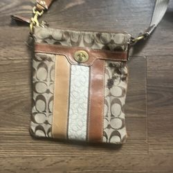 Coach Purse/used/ask Questions 