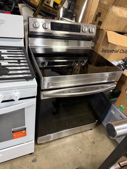 30 in. 5-Burner Element Smart Freestanding Electric Range in Stainless Steel with Wi-Fi and No Preheat AirFry