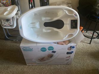 $35 Almost brand new baby tub
