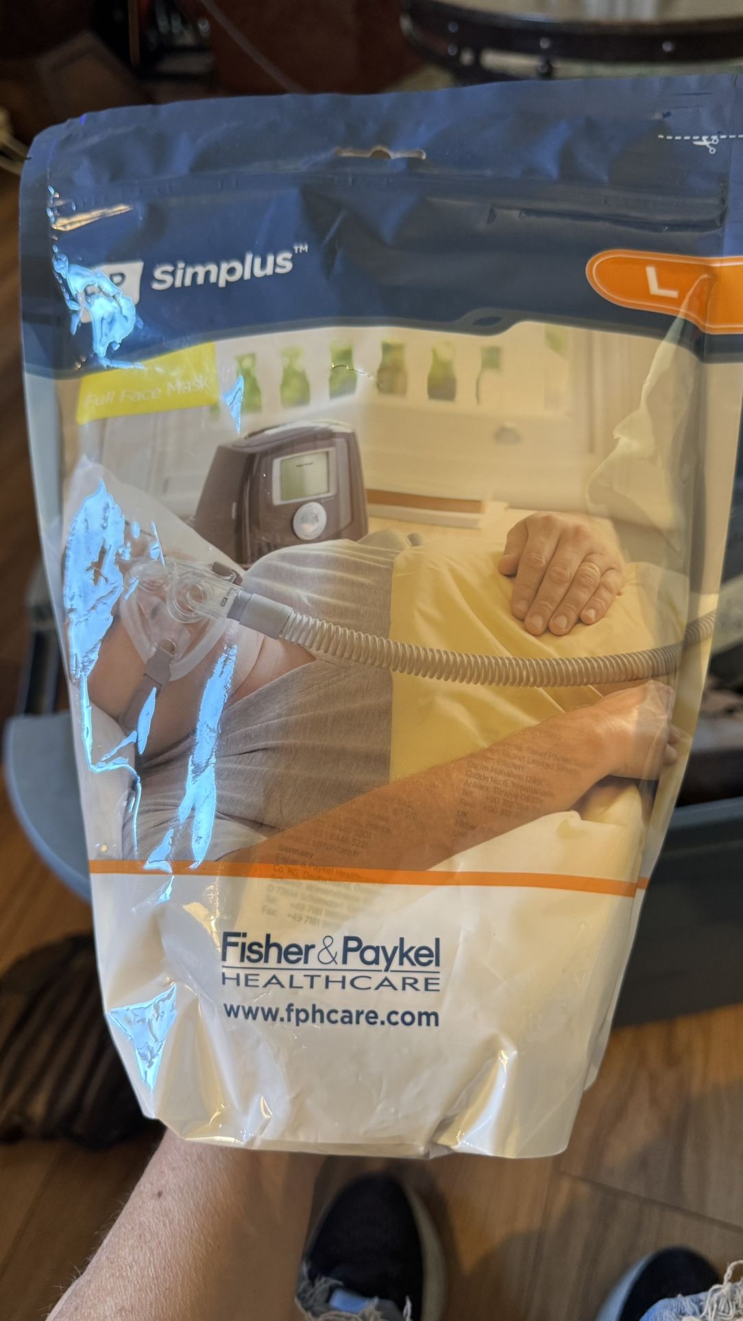 Fisher & Paykel Simplus Full Face CPAP Mask. It is a Continuous Positive Airway Pressure (CPAP) mask used for sleep therapy. Large