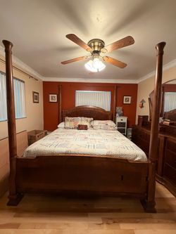 Beautiful Solid Wood  Bedroom Set