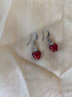 Beautiful Vintage Garnet Heart Pierced Earrings (Silver backs)