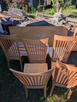 Table with 6 chairs, SOLID
