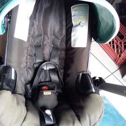 Doona Stroller With Base Is Faded Shown In Pictures 