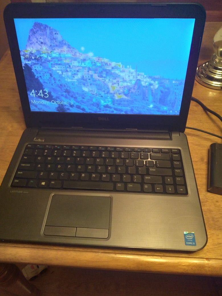 Black Dell Laptop Computer 