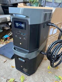 Delta Max with Expansion Battery  4000w Total capacity *Delta max 2000 NEW * Expansion Used*