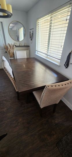 Dining Table set