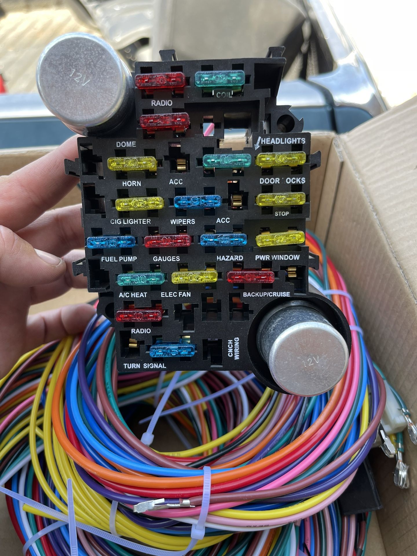 21 Circuit Wiring Harness with Fuse Box - NEW - Universal for Chevy, Ford, Mopar, Hot Rod, Painless, Summit, C10, Squarebody, Impala, CPP, SBC, BBC