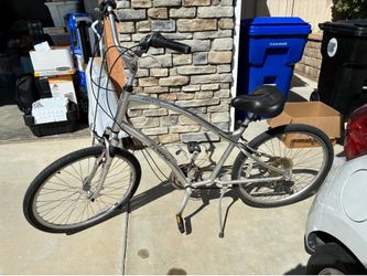 TOWNIE ELECTRA 7 SPEED BIKE LIKE BRAND NEW