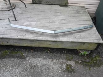 Early third generation Corvette front bumper fits 1(contact info removed) cash only pick up only please