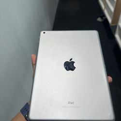 iPad 6th Gen 
