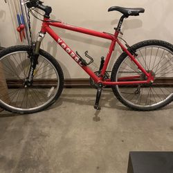 Voodoo Hoodoo AL Vintage Mountain Bike | 90s | Lightly Used