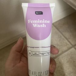 Hibiscus Extracts Feminine Wash 