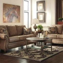 Larkinhurst  Sofa & Loveseat

