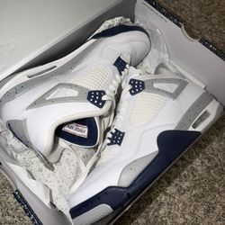 Jordan 4 Retro 