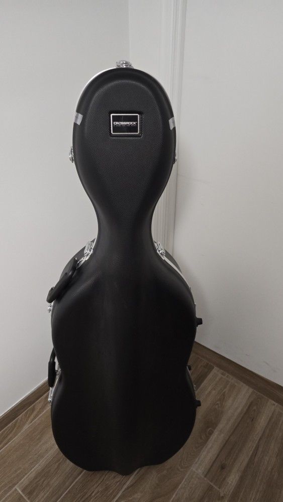Crossrock Strong Hard Cello Case with wheels.