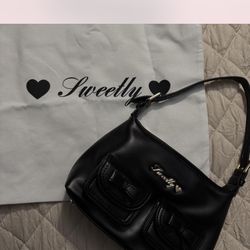 Sweetly mini black shoulder bag