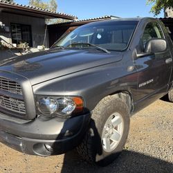 Doge también 1500 motor 4.0 8 cilindros low mulles