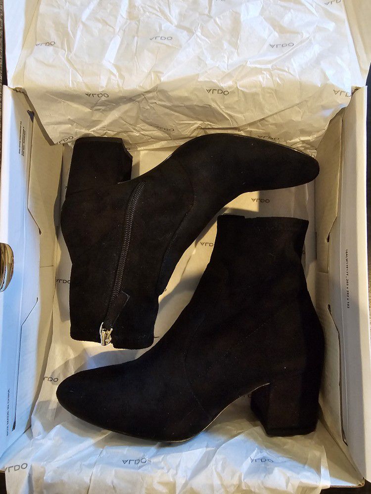 Women's Black Suede Boots