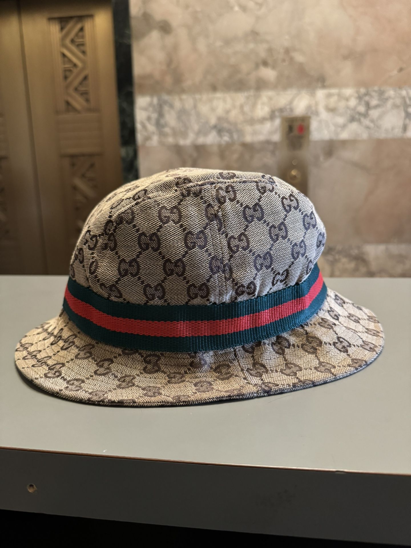 Gucci Bucket Hat Size L