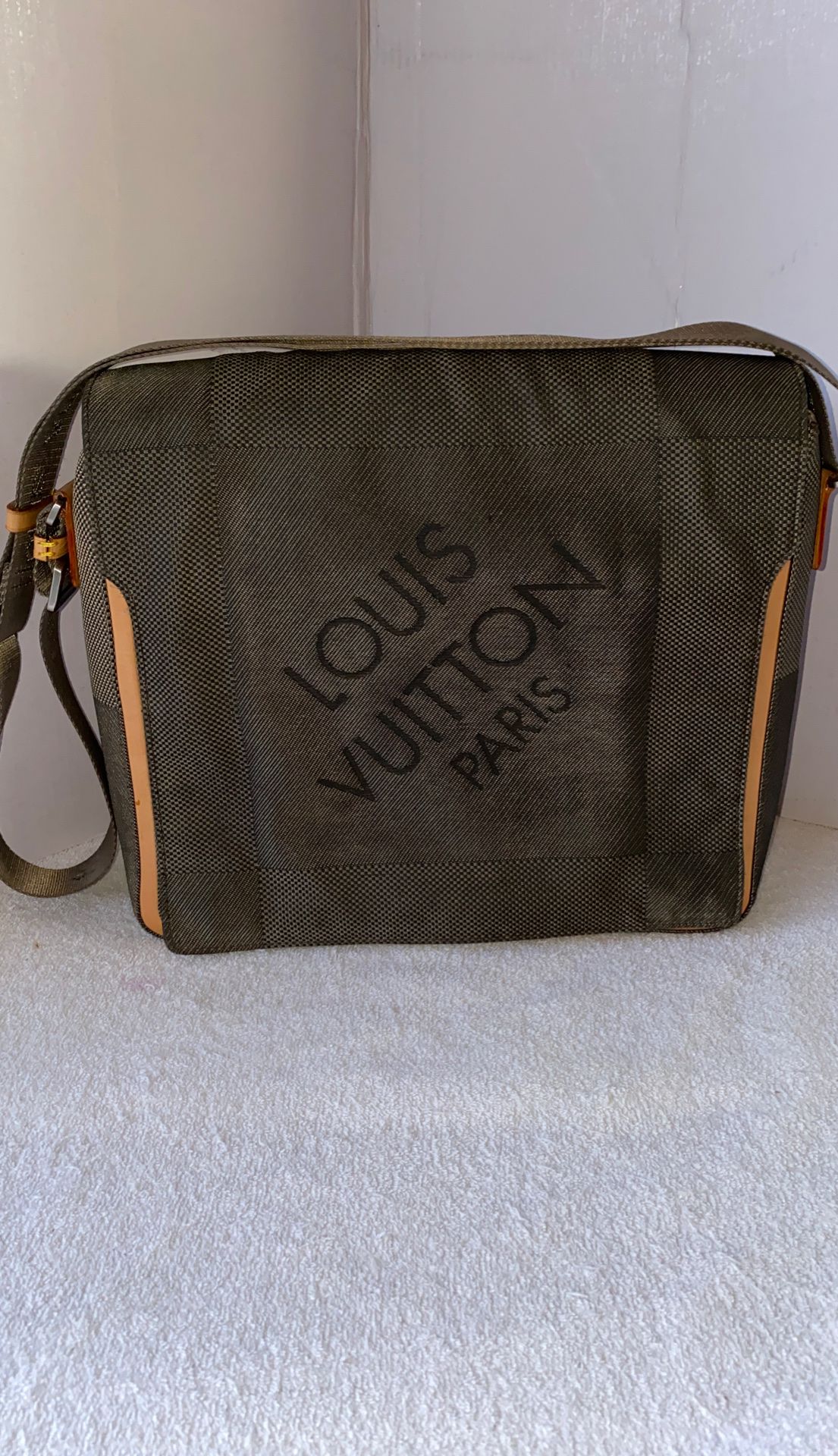 Vintage Louis Vuitton messenger bag